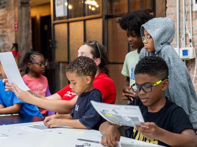 Young scholars working together