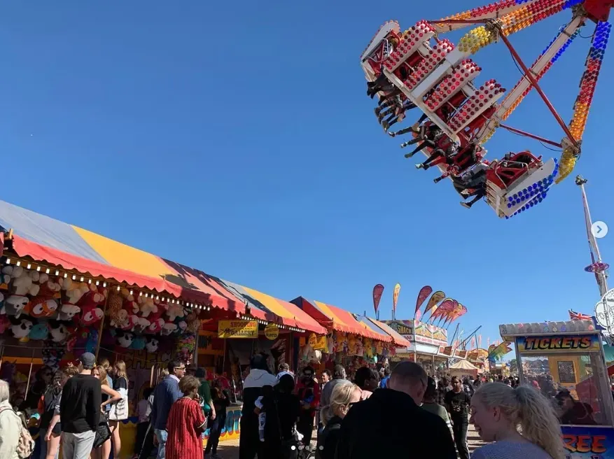 Rides and Side Show Alley at Alice Springs Show — Blatherskite Park in Ilparpa, NT