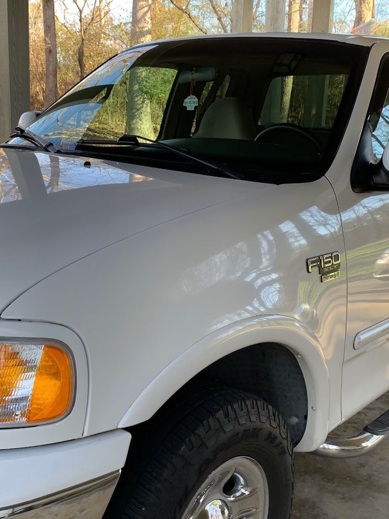 Mobile windshield replacement service in York County, SC