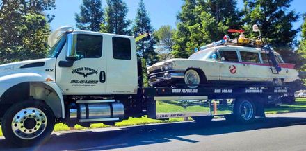 Truck With SUV — Lockouts in Sacramento, CA Truck With SUV — Lockouts in Sacramento, CA