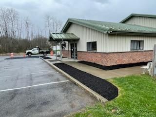 Front Parking— Hudson Valley, NY — Bastian Lawn and Landscape