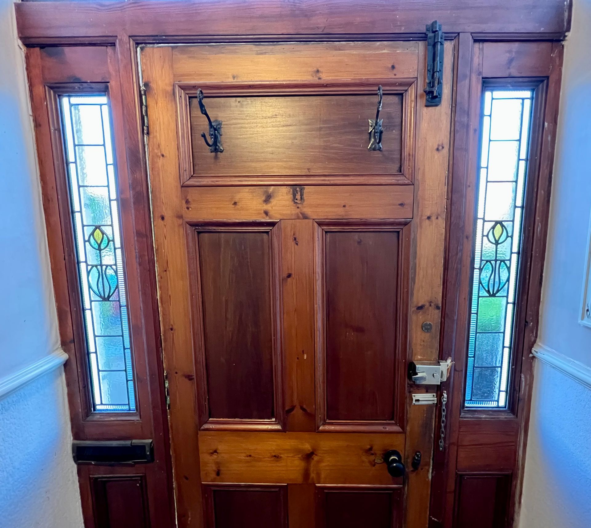 Stained glass repair specialists Distinctive Stained Glass