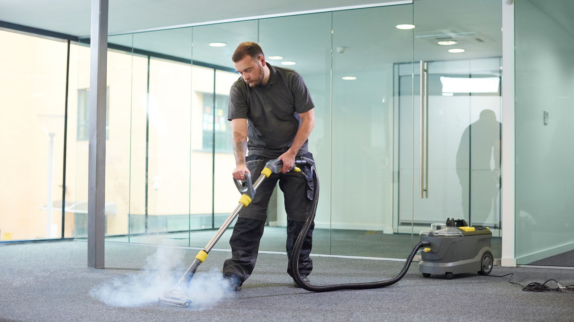 Commercial Carpet Cleaning Largo FL: Restoring Workspaces Without the Disruption