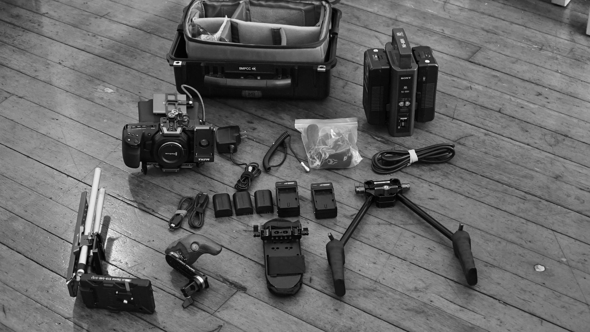 Blackmagic Design Pocket Cinema Camera 4K - Full Cinema Package