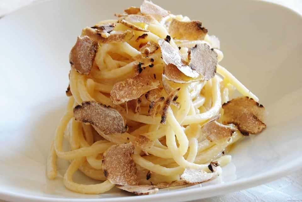 spaghettoni al tartufo