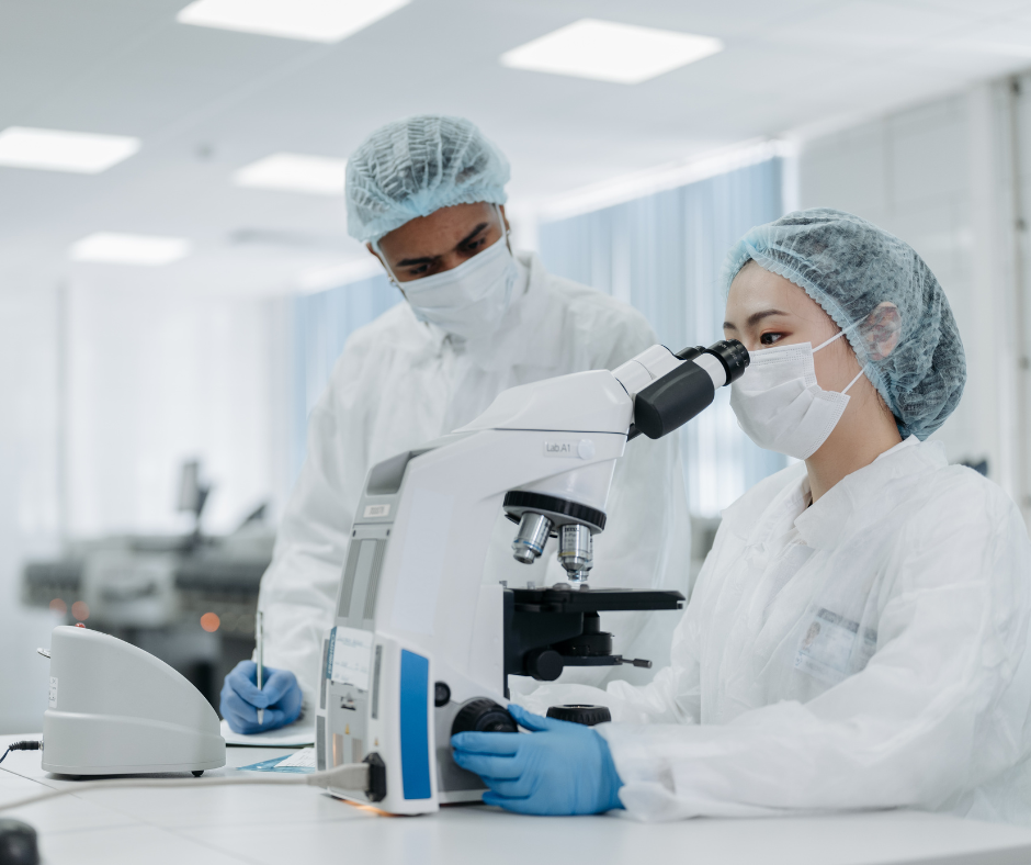 Scopri come impostare e gestire un adeguato sistema documentale per un laboratorio accreditato secon