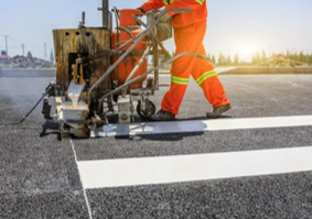 Aplicación de pintura termoplástica para calles y carretera