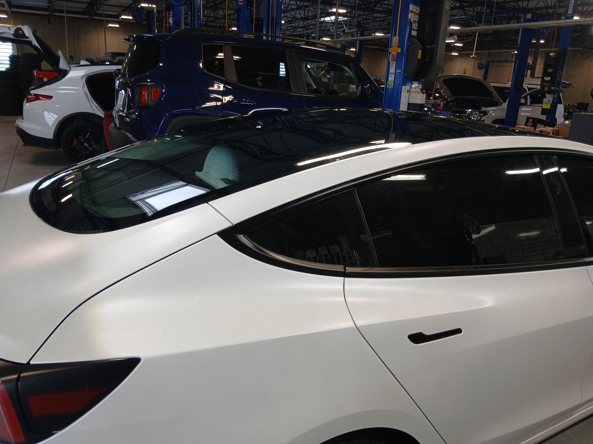 Panoramic Roof Glass Replacement in Mokena, IL & St. John, IN Panoramic Roof Glass Replacement in Mokena, IL & St. John, IN