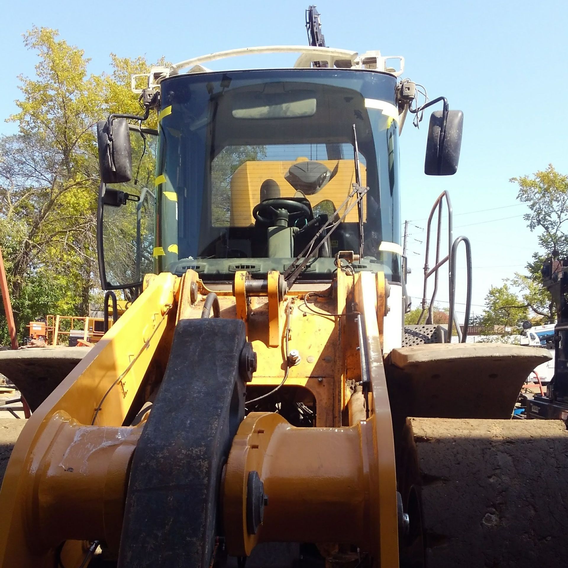 Heavy equipment windshield replacement in Chicagoland & NWI