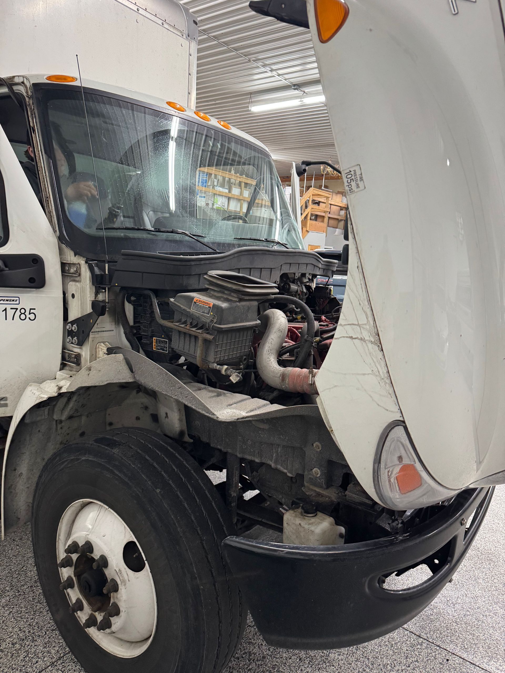 Box truck windshield replacement in Chicagoland & NWI Box truck windshield replacement in Chicagoland & NWI