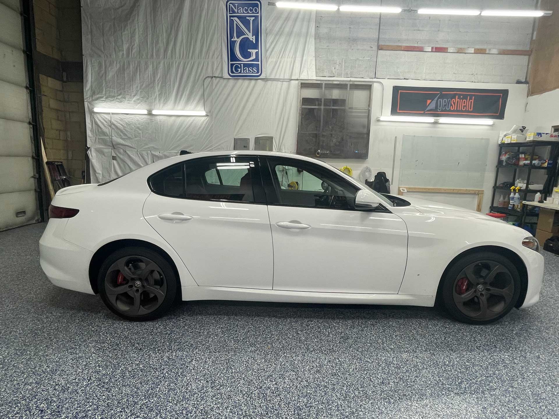 Passenger Side Glass Replacement in Mokena, IL & St. John, IN Passenger Side Glass Replacement in Mokena, IL & St. John, IN