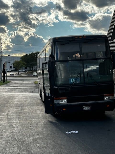 RV windshield replacement in Mokena, IL