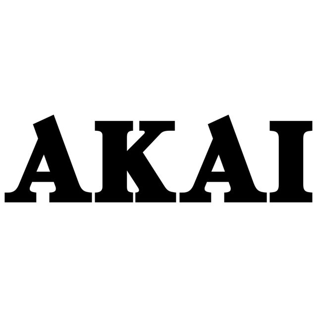 Logo AKAI nero in lettere maiuscole in grassetto su sfondo bianco.
