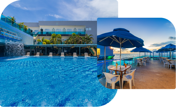 Piscina y mesas con sombrillas azules en Hotel Poblado Coveñas, un destino donde viajar en vacaciones