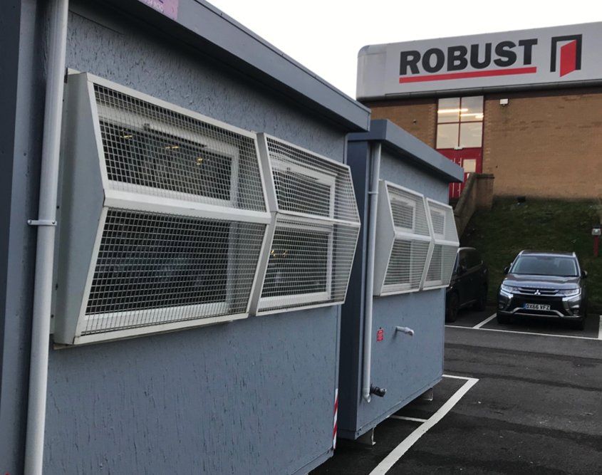 Robust UK 01
