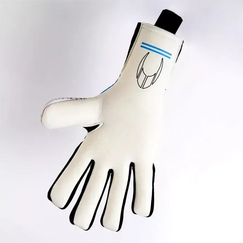 Guantes de portero azules y negros con palmas blancas, mostrados de frente y de espaldas sobre un fondo blanco.