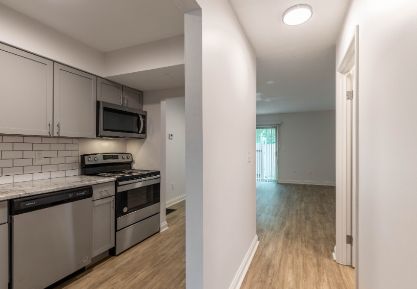 Rocky Creek Townhouse Apartments kitchen