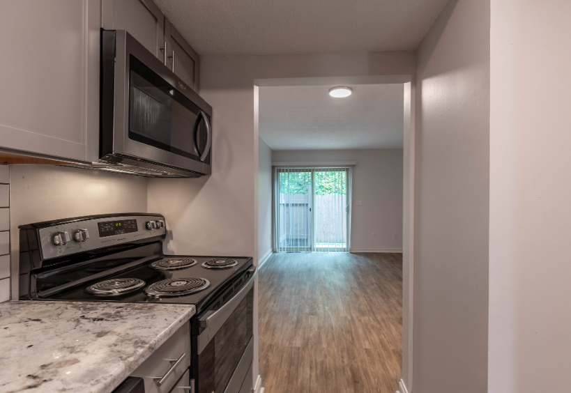 Rocky Creek Townhouse Apartments kitchen