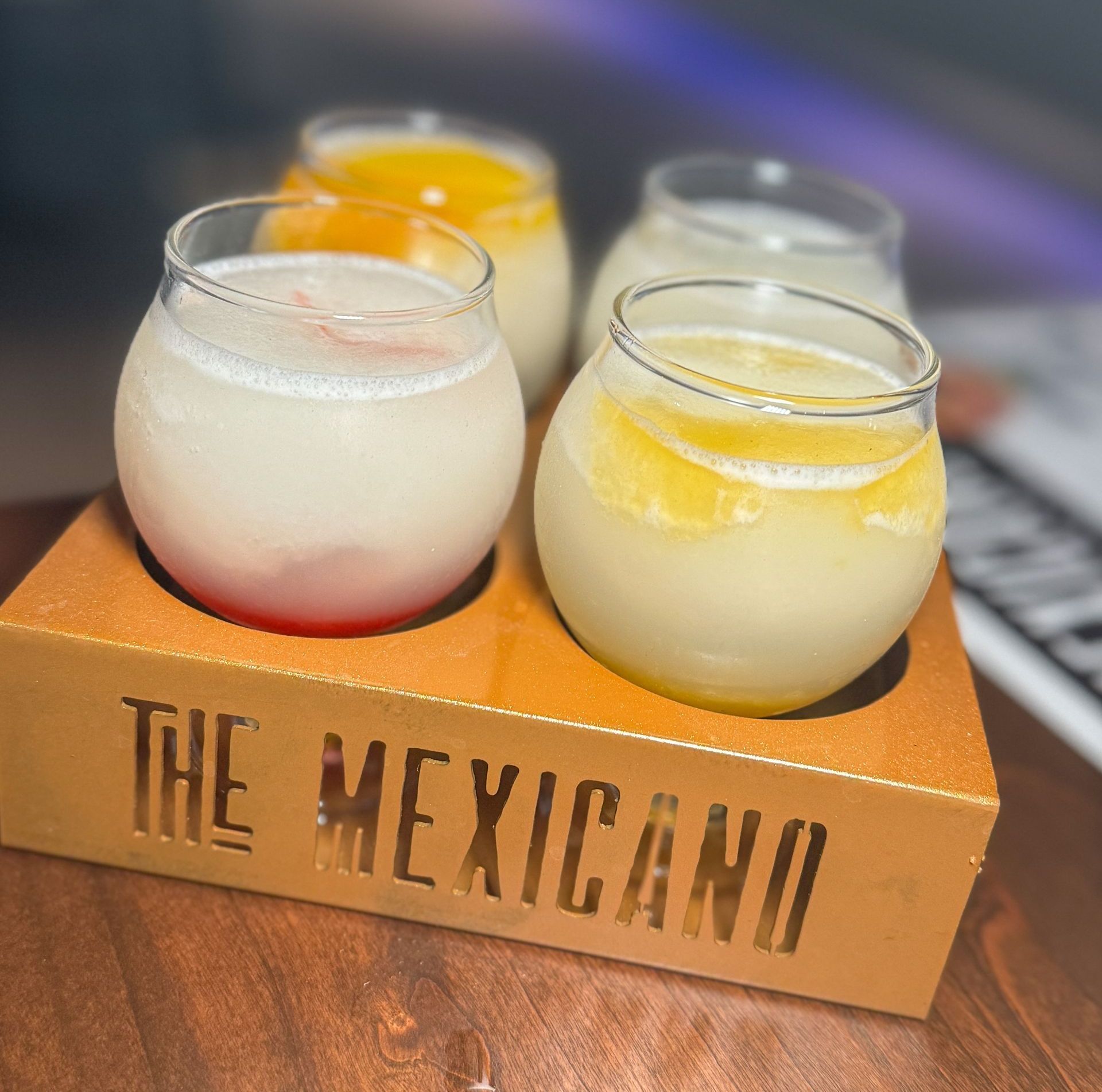 A box that has the word mexicano on it