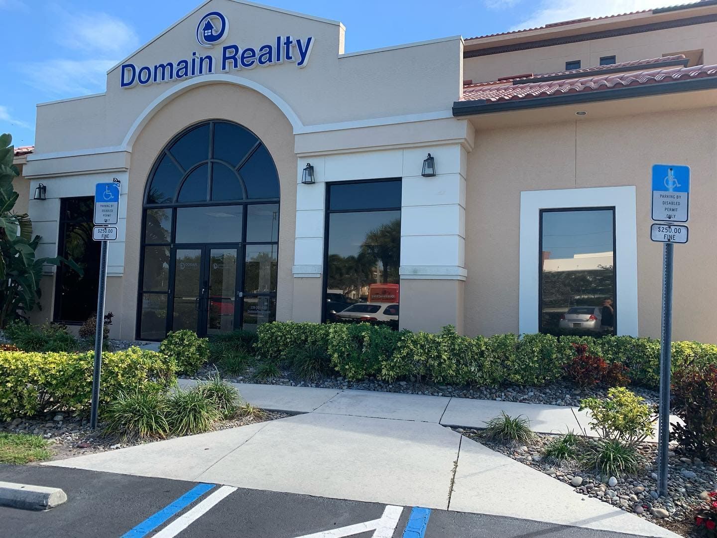 commercial building window tinting