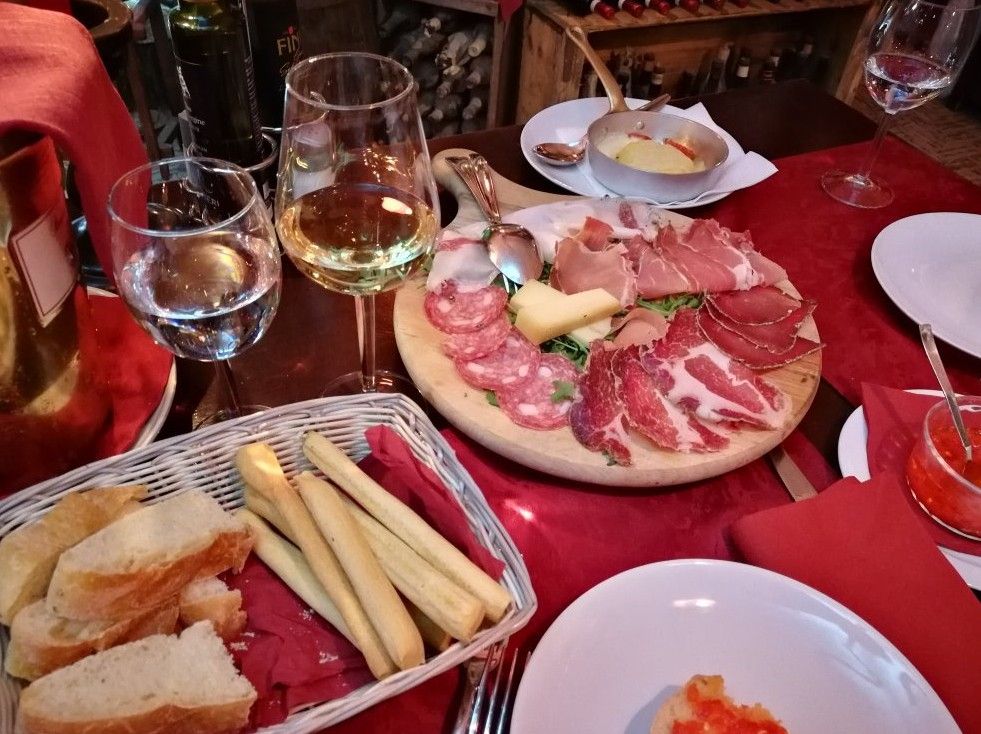 Mixed appetisers