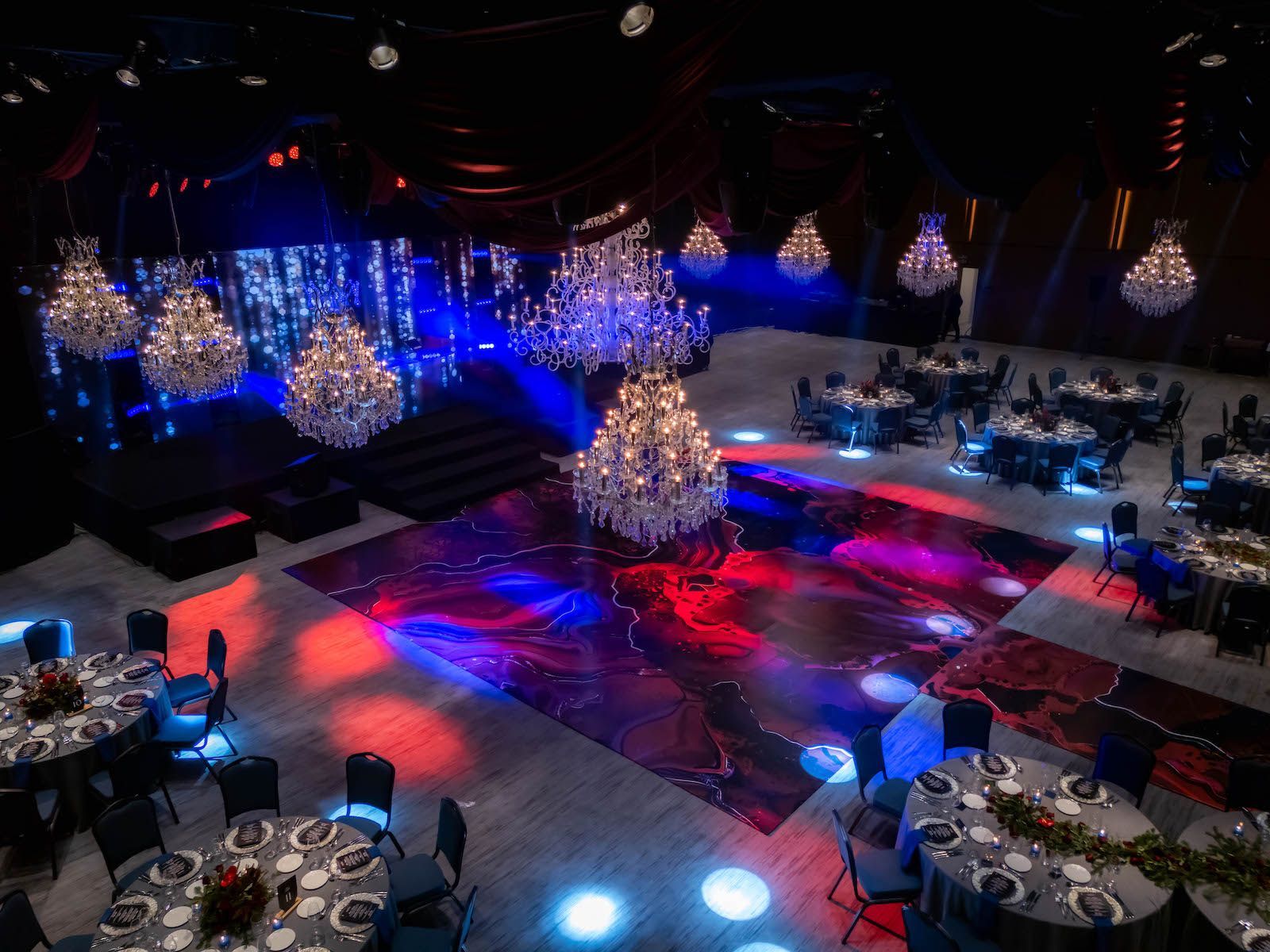 Hillary Event Referanslar