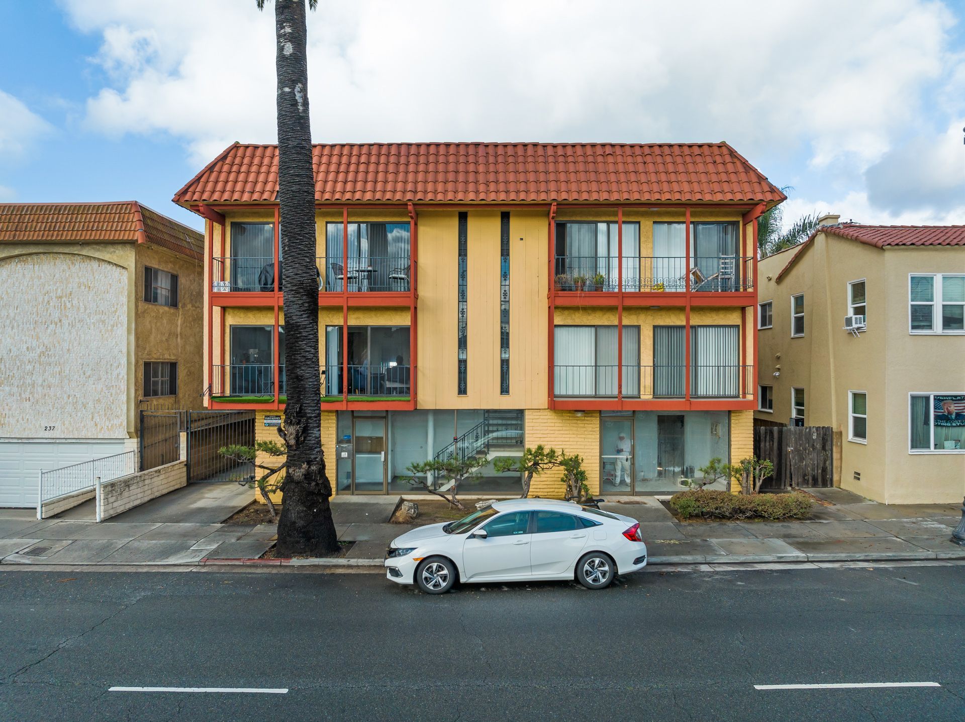 241 Redondo Avenue- Exterior  Photo 