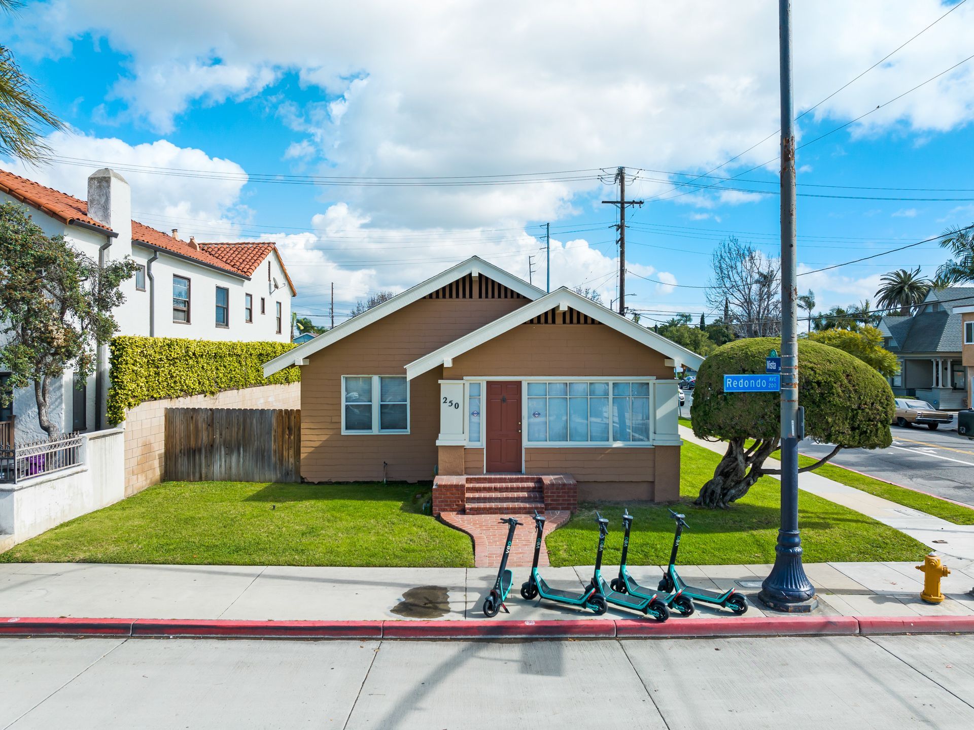 250 Redondo Avenue - Exterior  Photo 