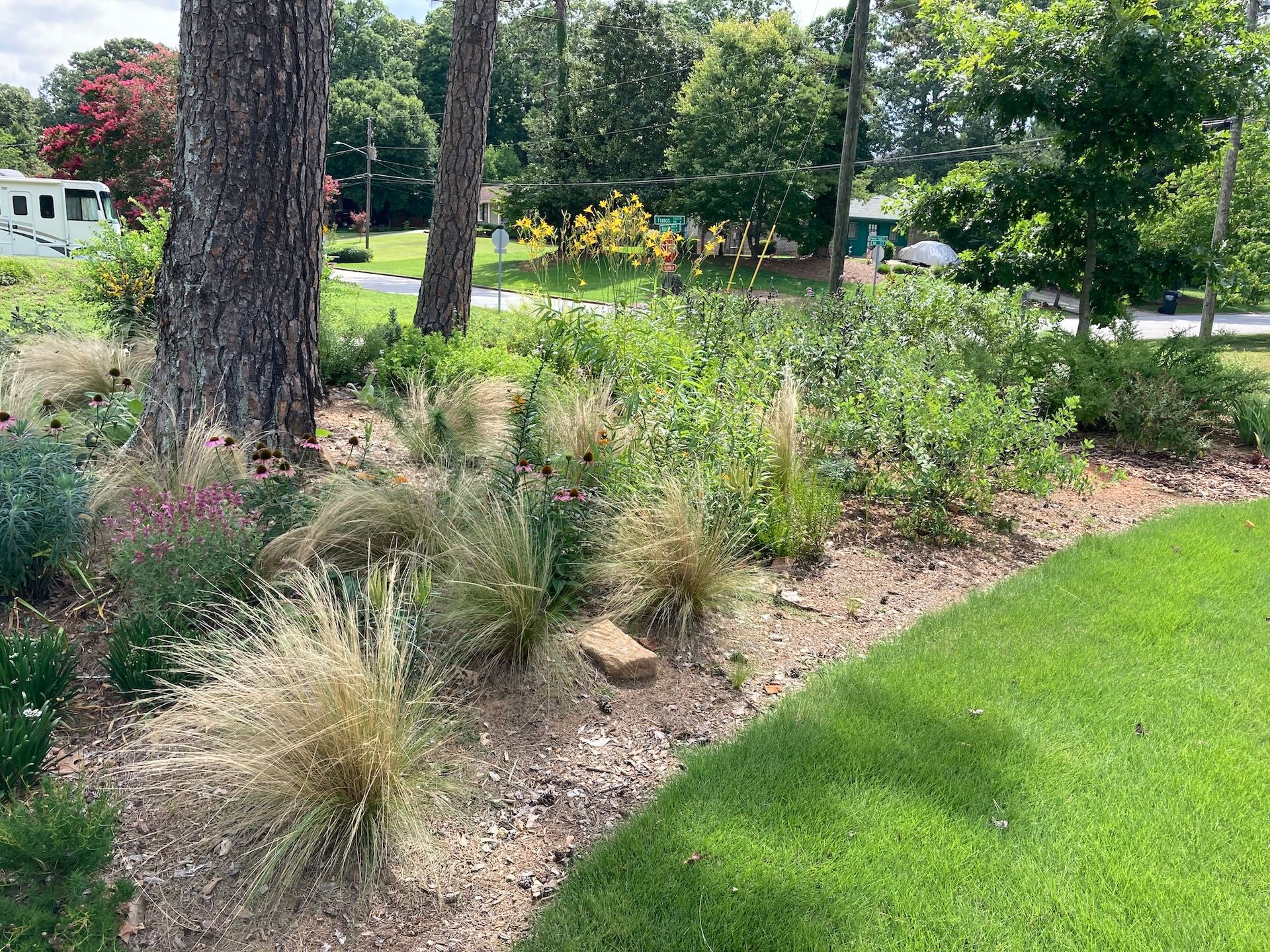 Commercial Weeding & Bed Redefining