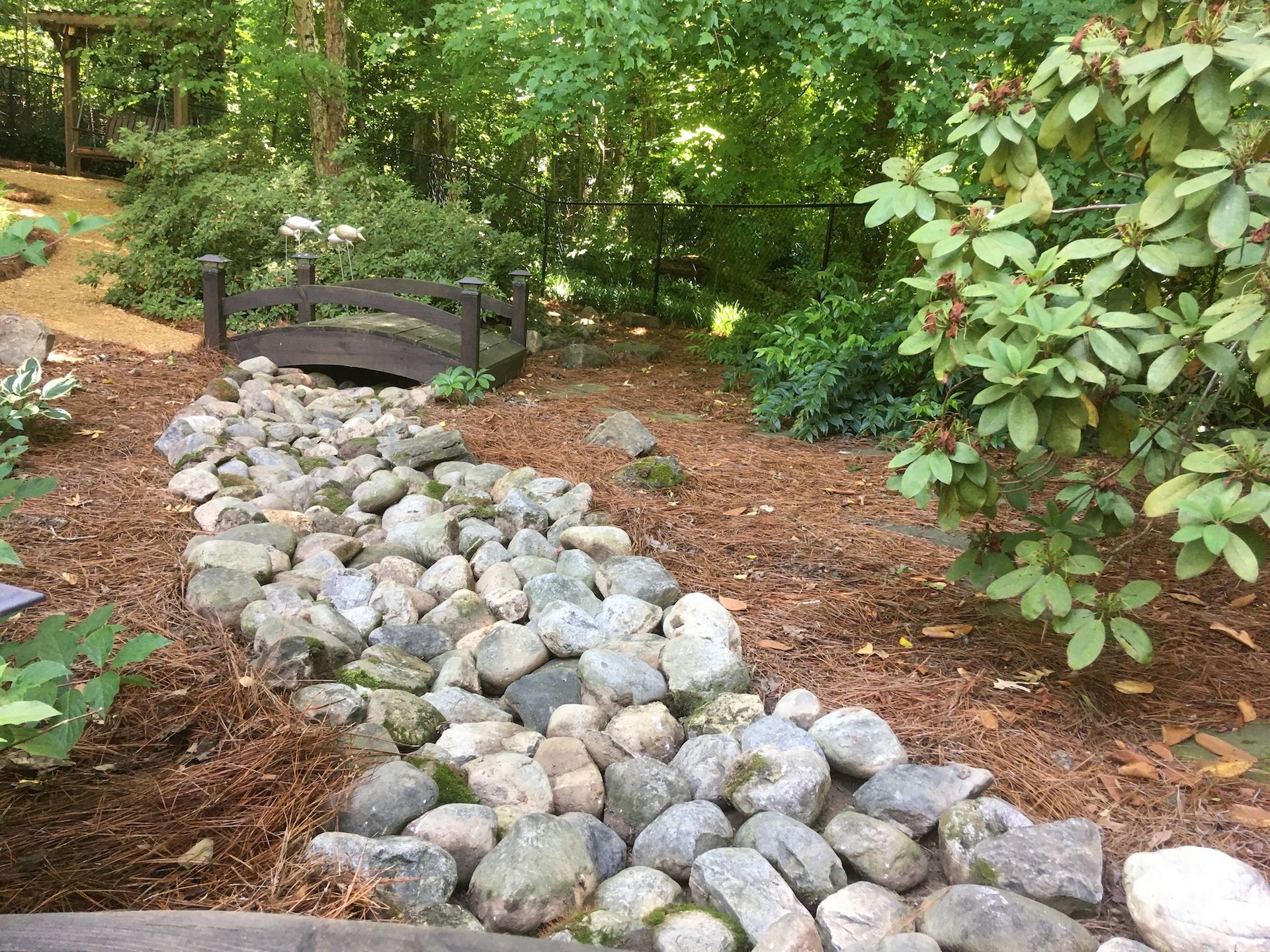 Commercial Mulch & Pine Straw Installation