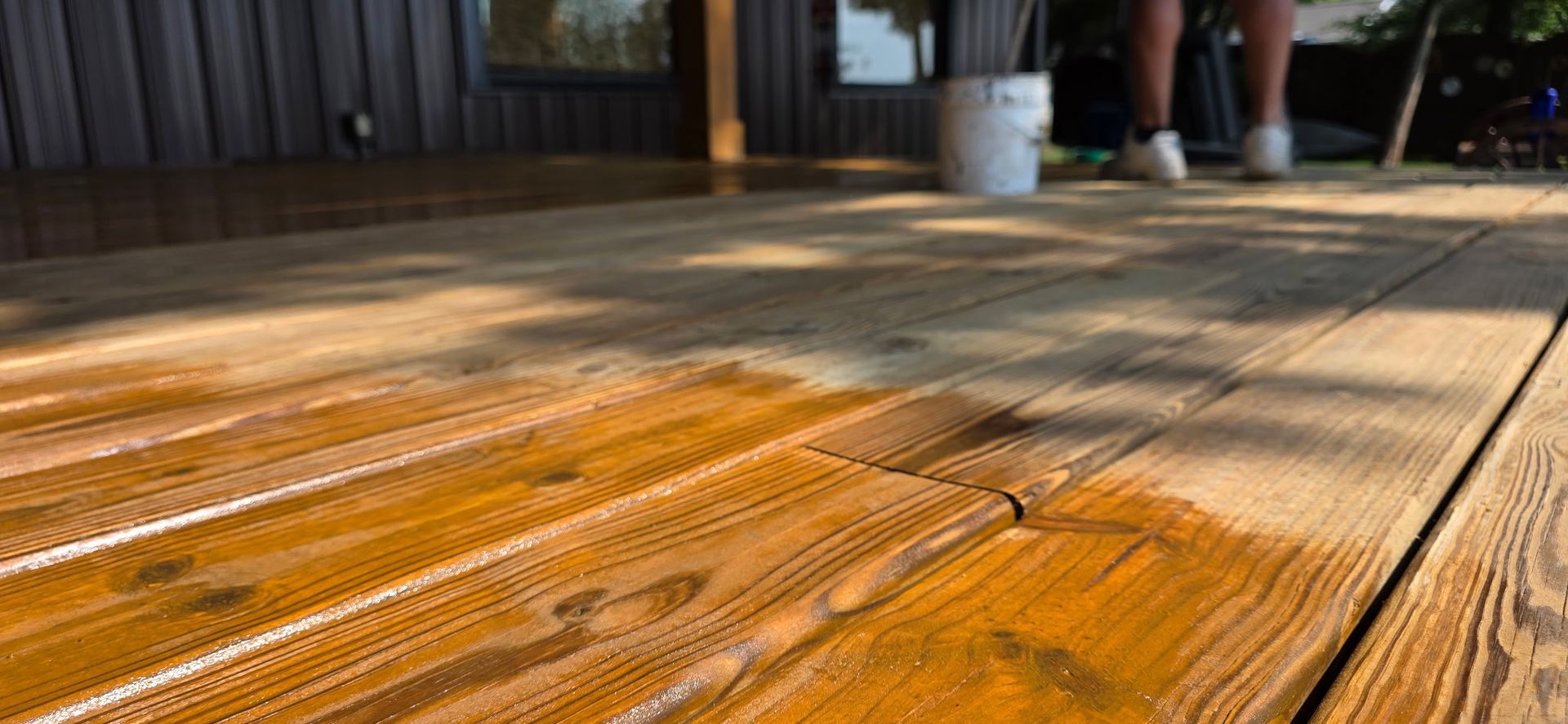 Staining Outdoor Deck in Grand Rapids Michigan