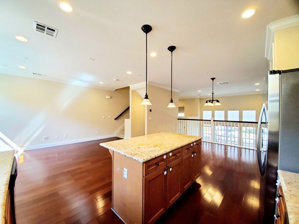 206 Demi combined dining and kitchen