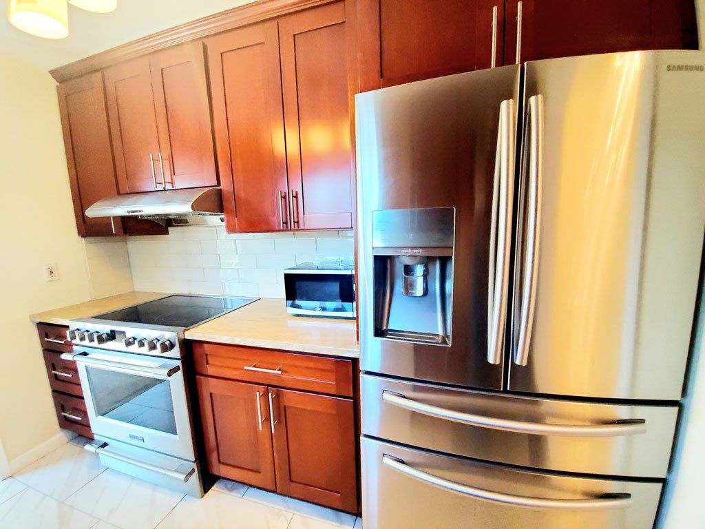 819 N Humboldt kitchen