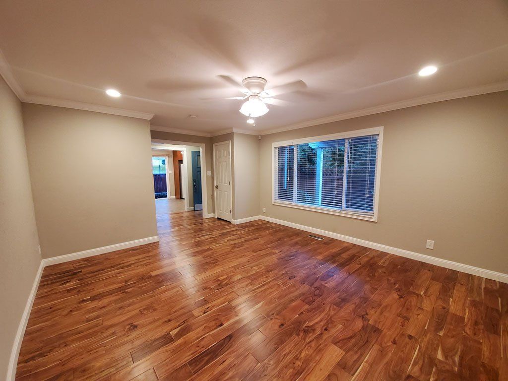 43 Silva living room