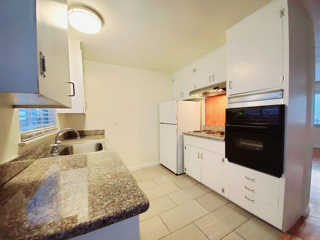 1915 Murchison kitchen