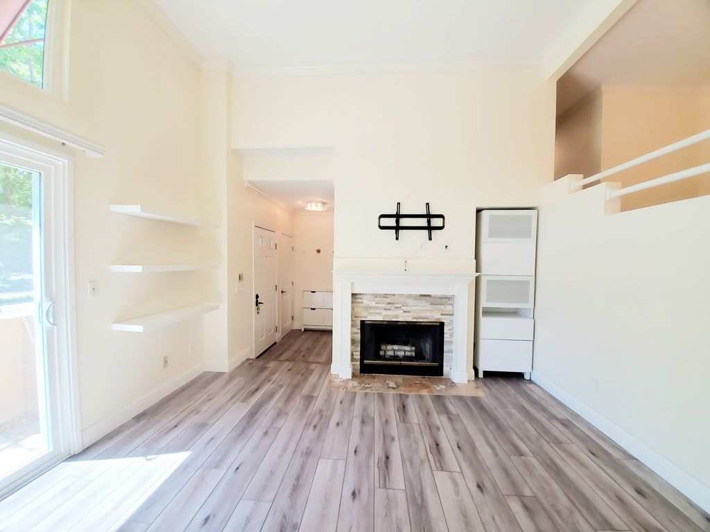 102 Cityhomes living room