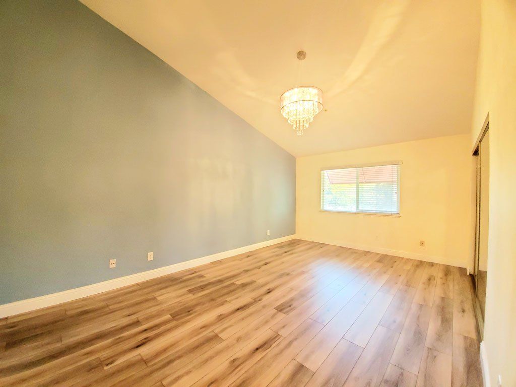 102 Cityhomes bed room