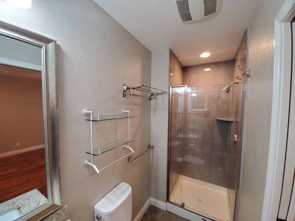 43 Silva bathroom