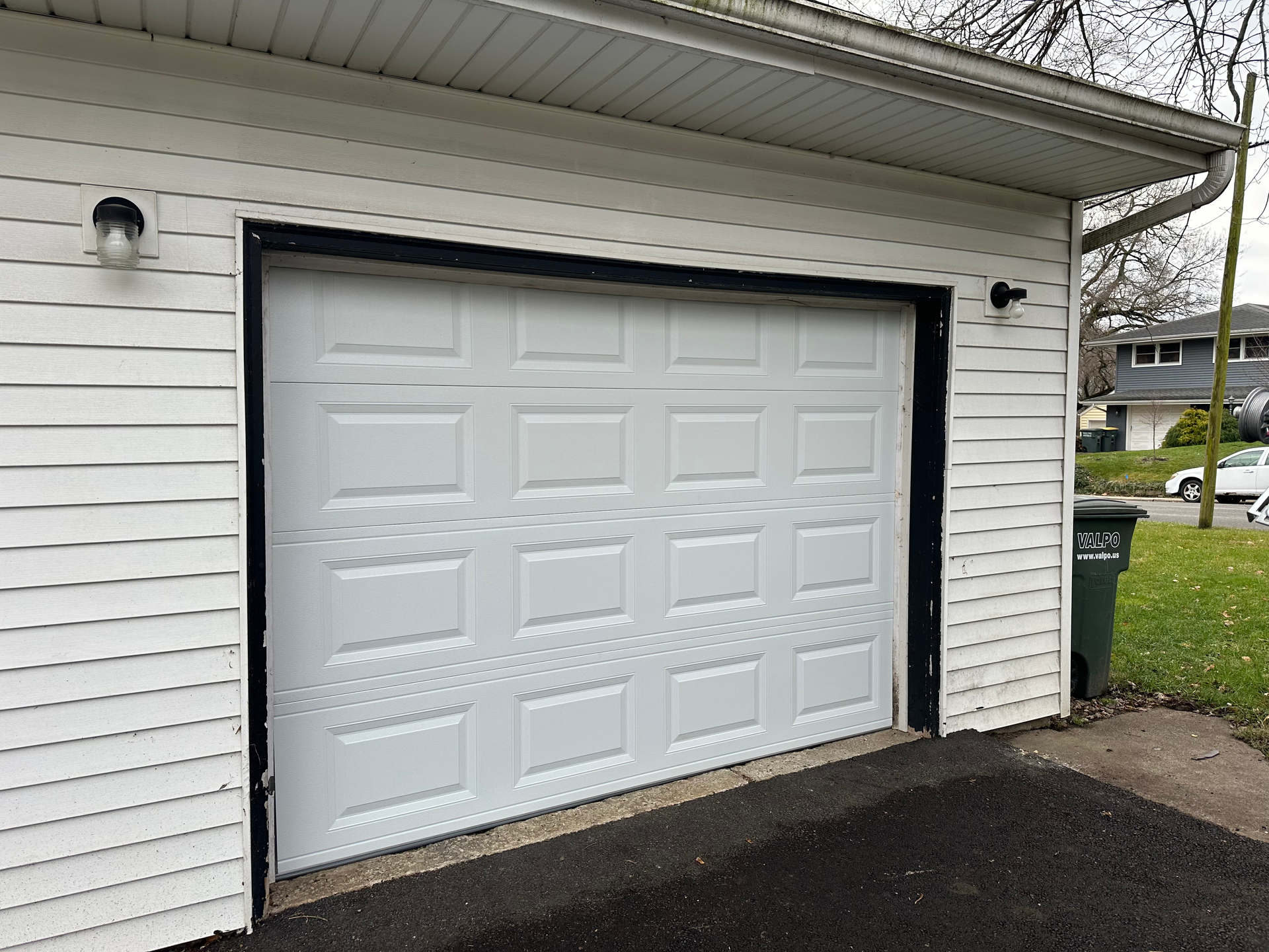 Garage repair & maintenance company in La Porte, IN Garage repair & maintenance company in La Porte, IN