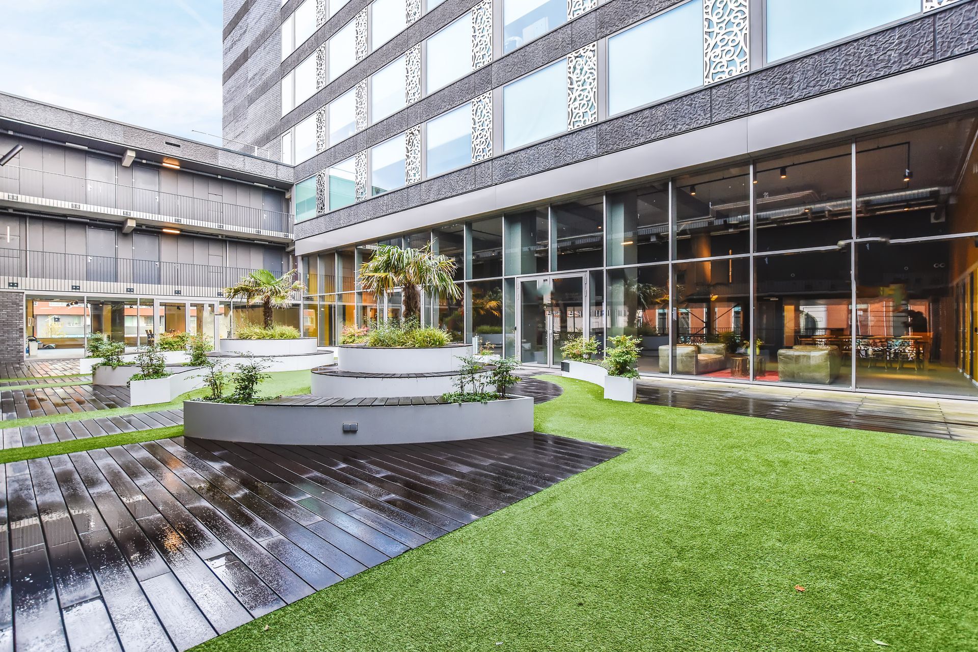 patio with sitting area
