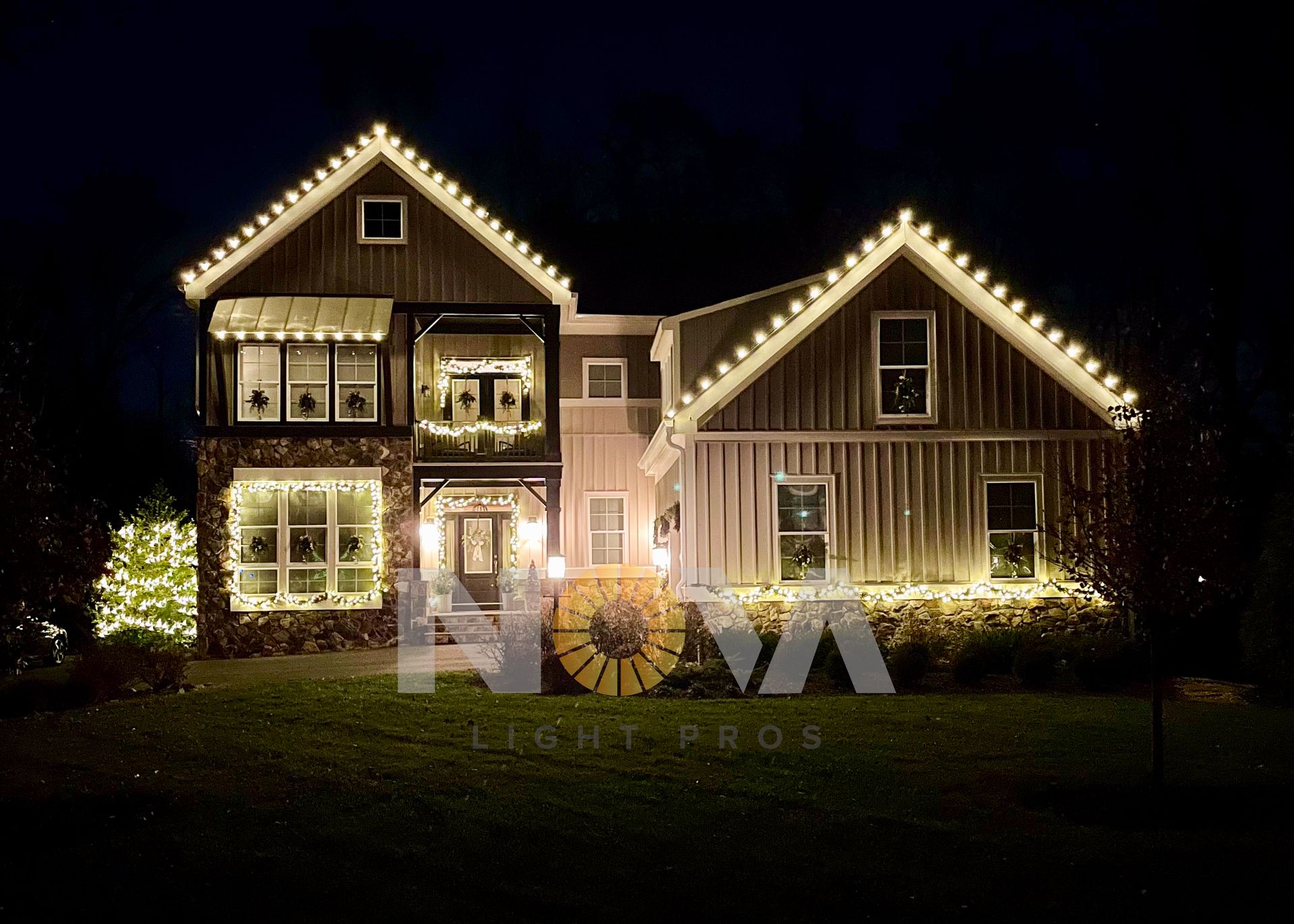 Christmas and Commercial Light Installation Installers Decorators