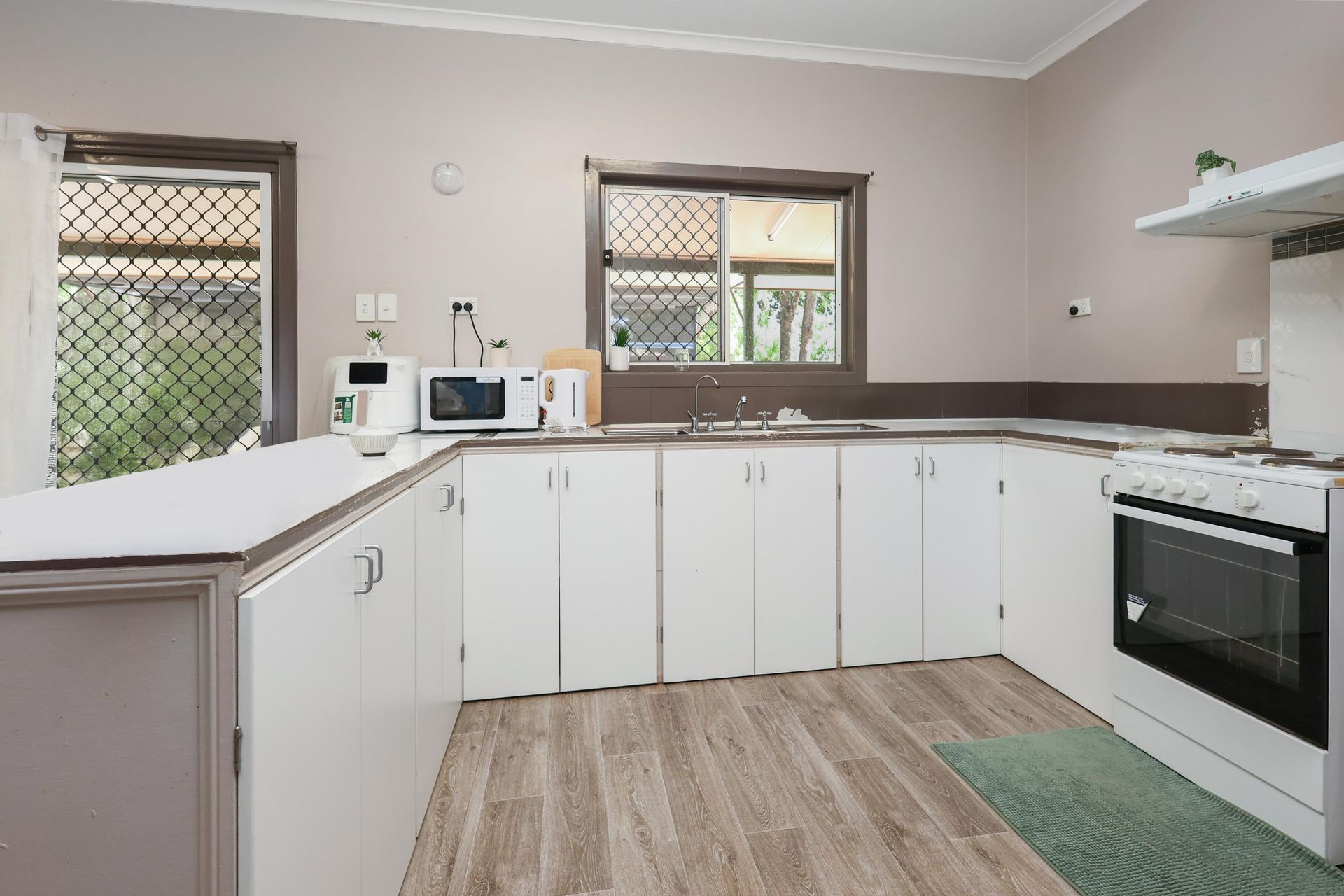 Normanton - 4-6 Dutton Street