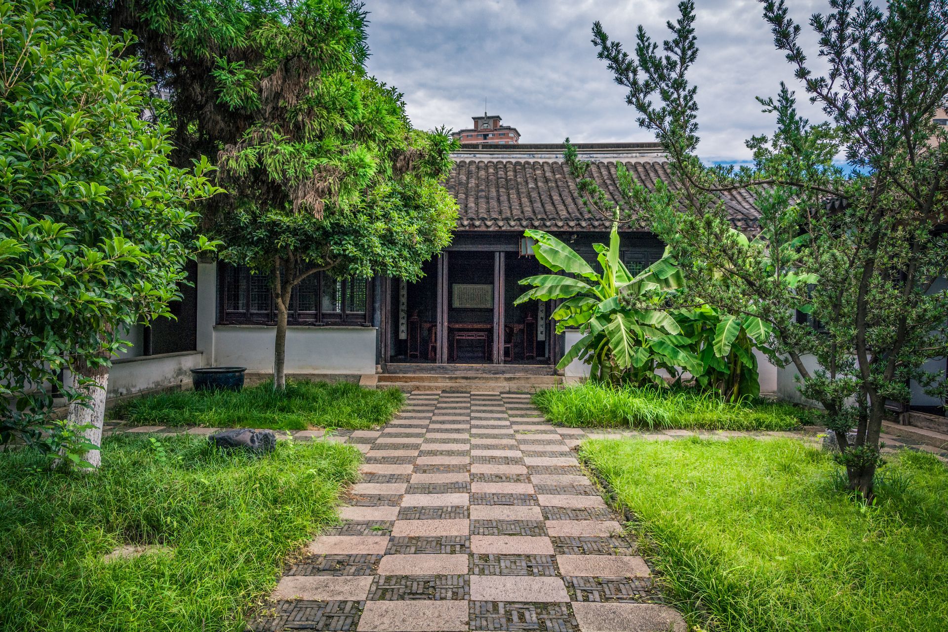 landscaping services in Forest Hills, MI