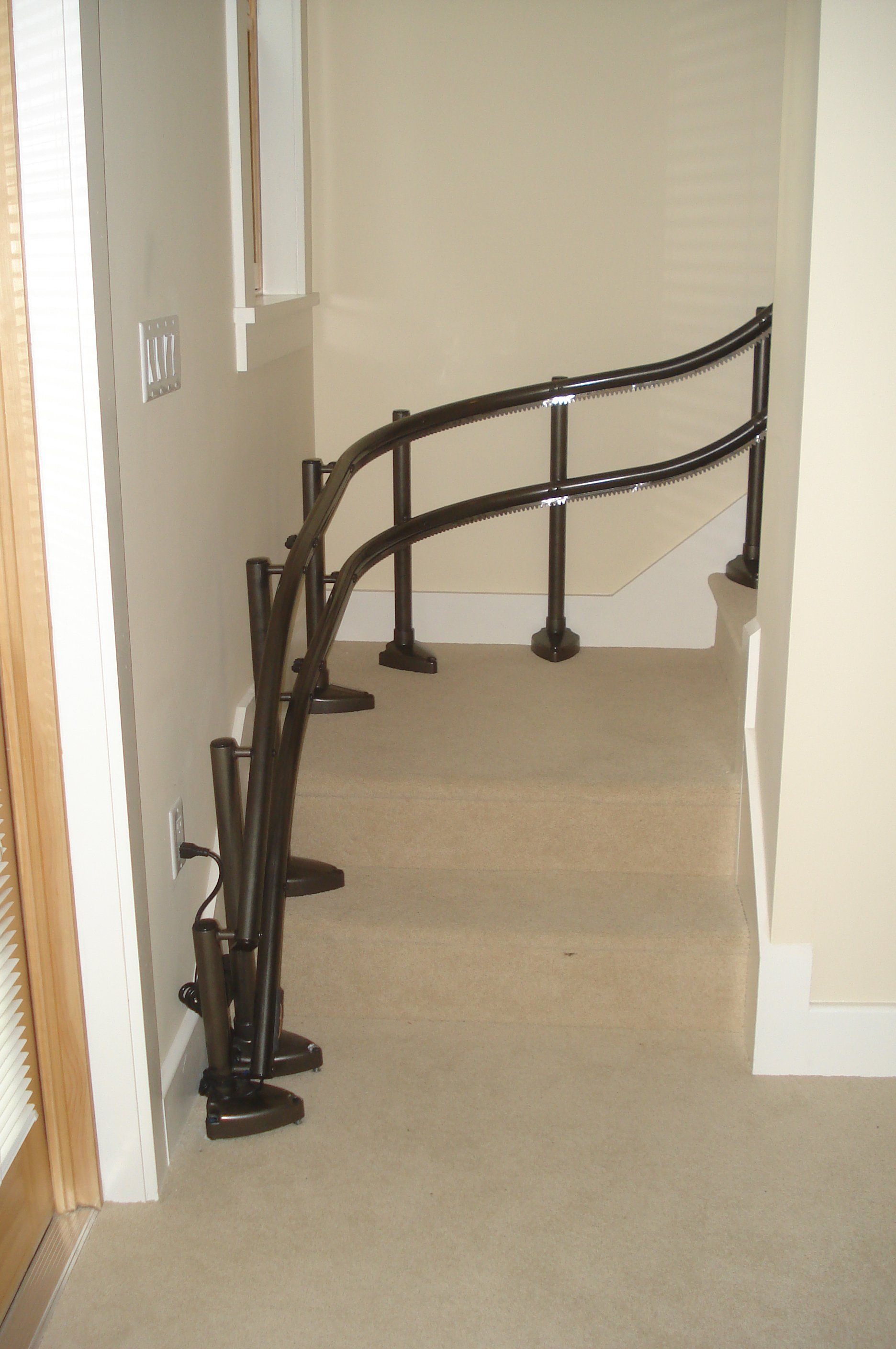 2000 stair lift - chair lift - smart lift - homecare - installs