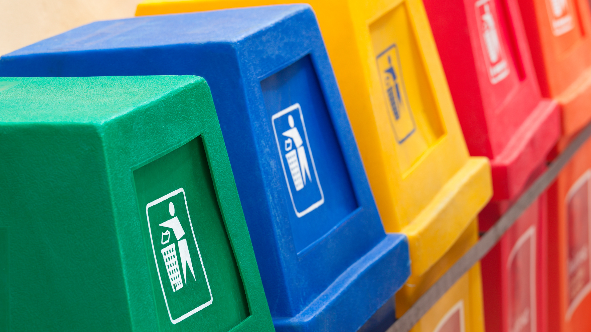 Service de débarrassage des poubelles.