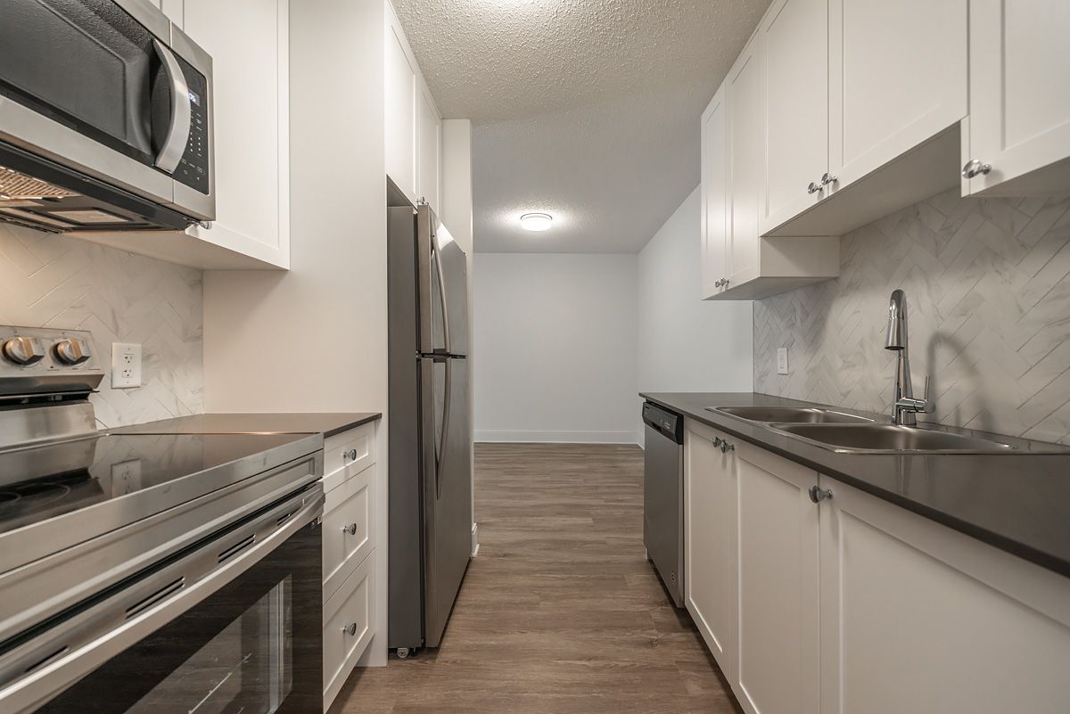 Sunny Lane apartments Suites