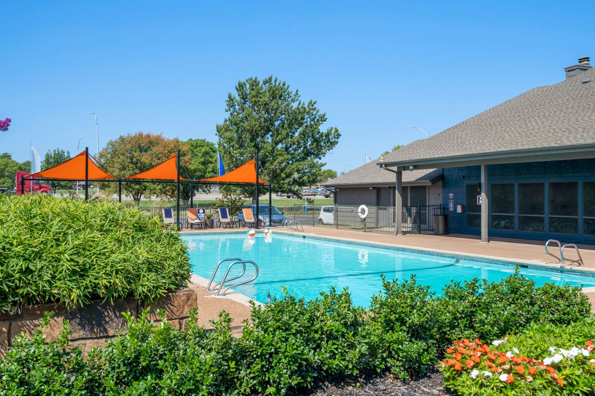 pool 1