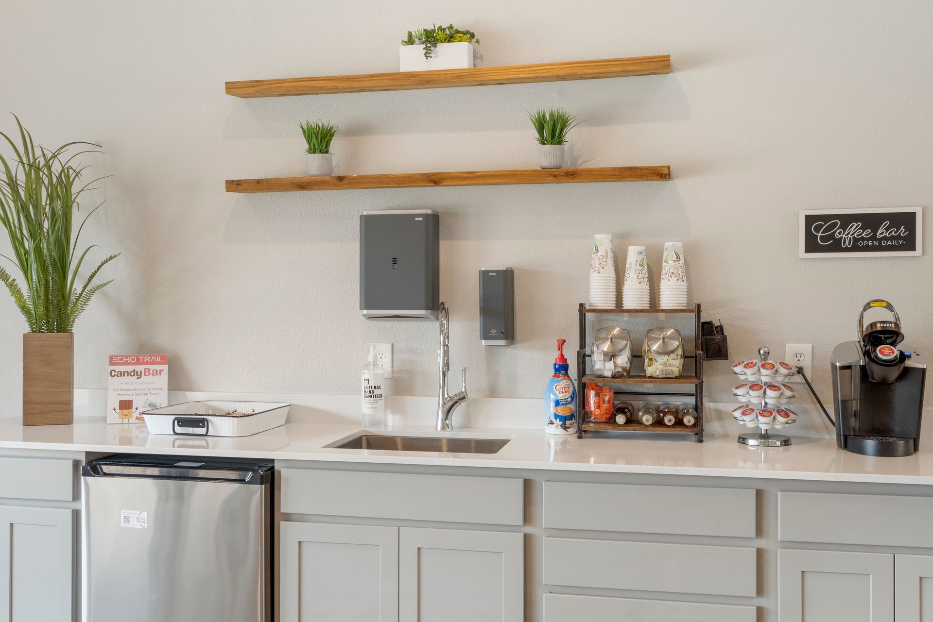 clubhouse sink area with coffee