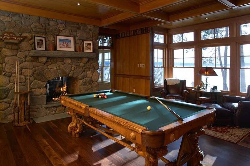 Entertainment room Interior Design Lisa St. Amand Designs