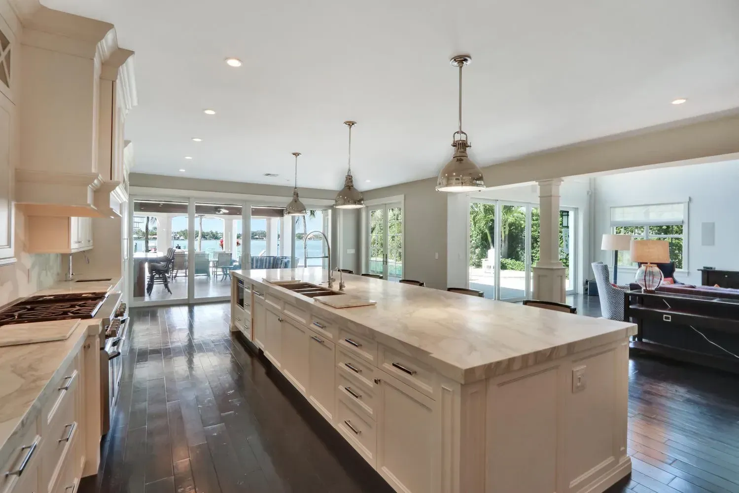 Dining room kitchen Interior Design Lisa St. Amand Designs